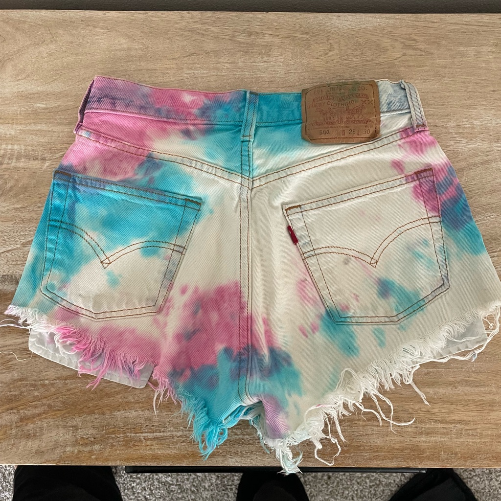 Vintage Tie-Dye Levi Shorts